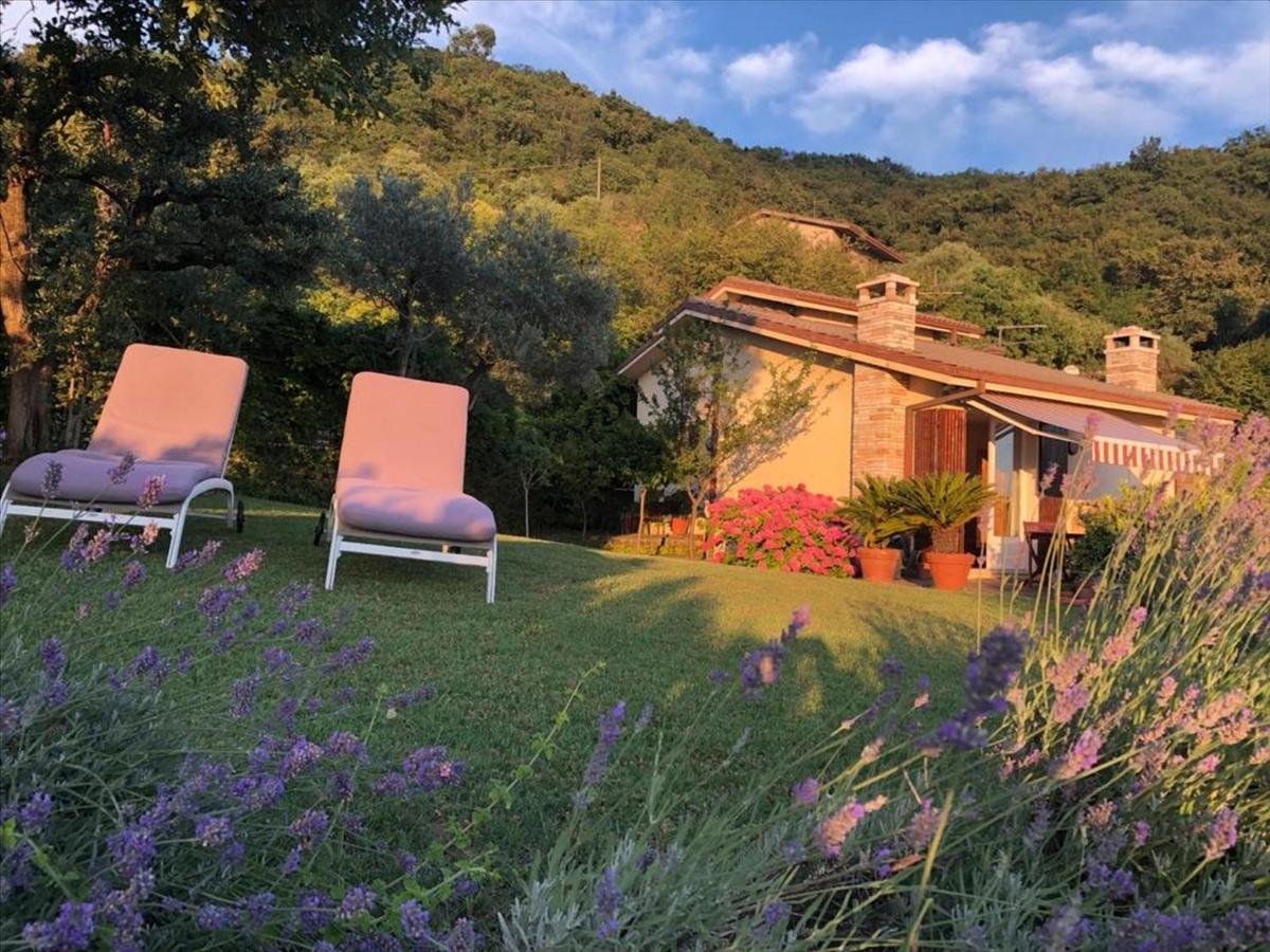 Casa Vacanze Mazurine10 Torri Del Benaco Exterior foto