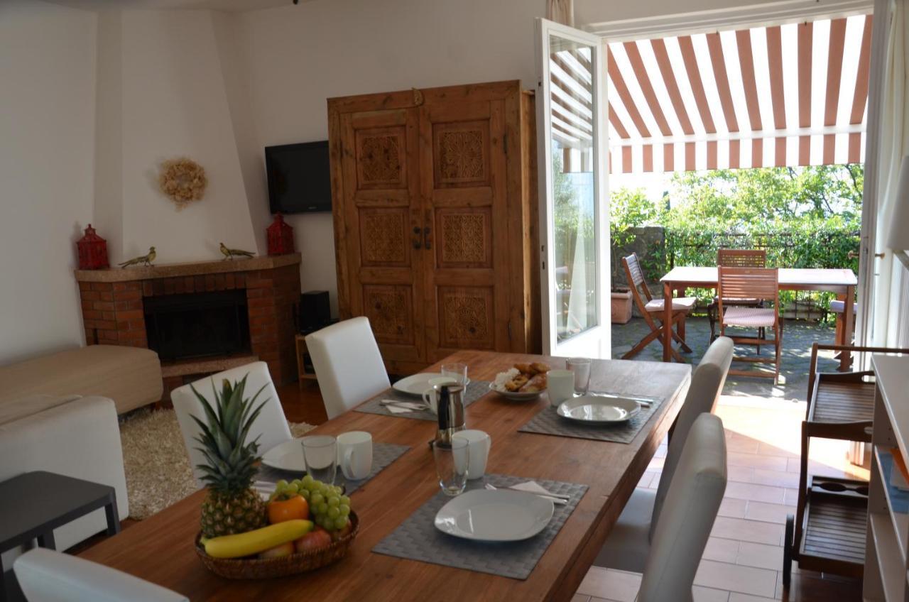 Casa Vacanze Mazurine10 Torri Del Benaco Exterior foto