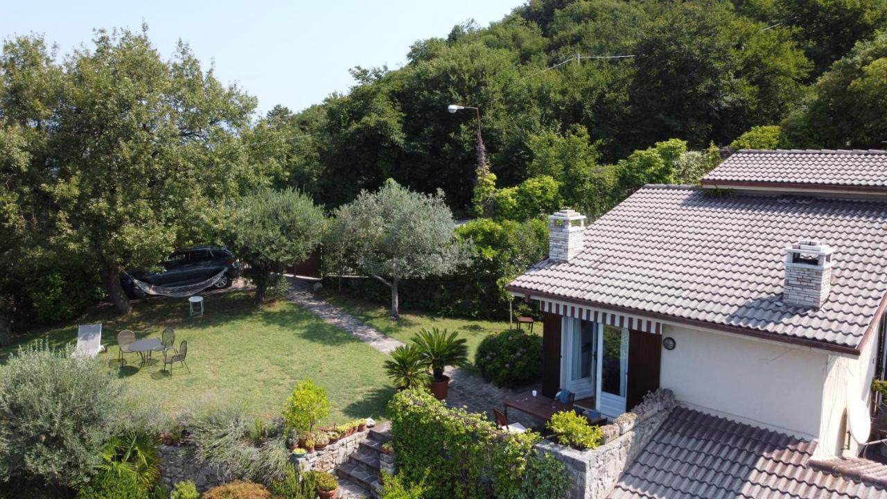 Casa Vacanze Mazurine10 Torri Del Benaco Exterior foto